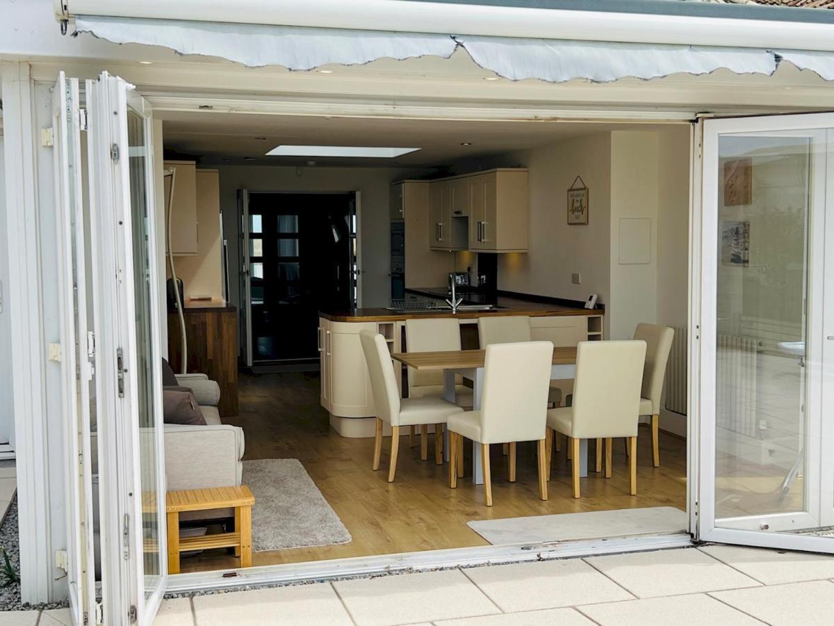 Pass The Keys Fabulous Beach Front Holiday Location Lydd エクステリア 写真