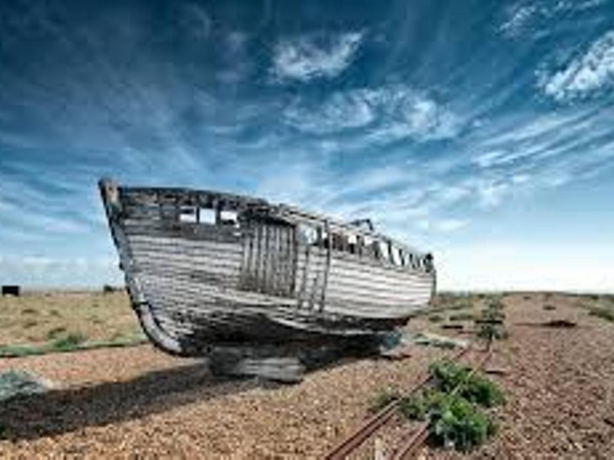 Pass The Keys Fabulous Beach Front Holiday Location Lydd エクステリア 写真