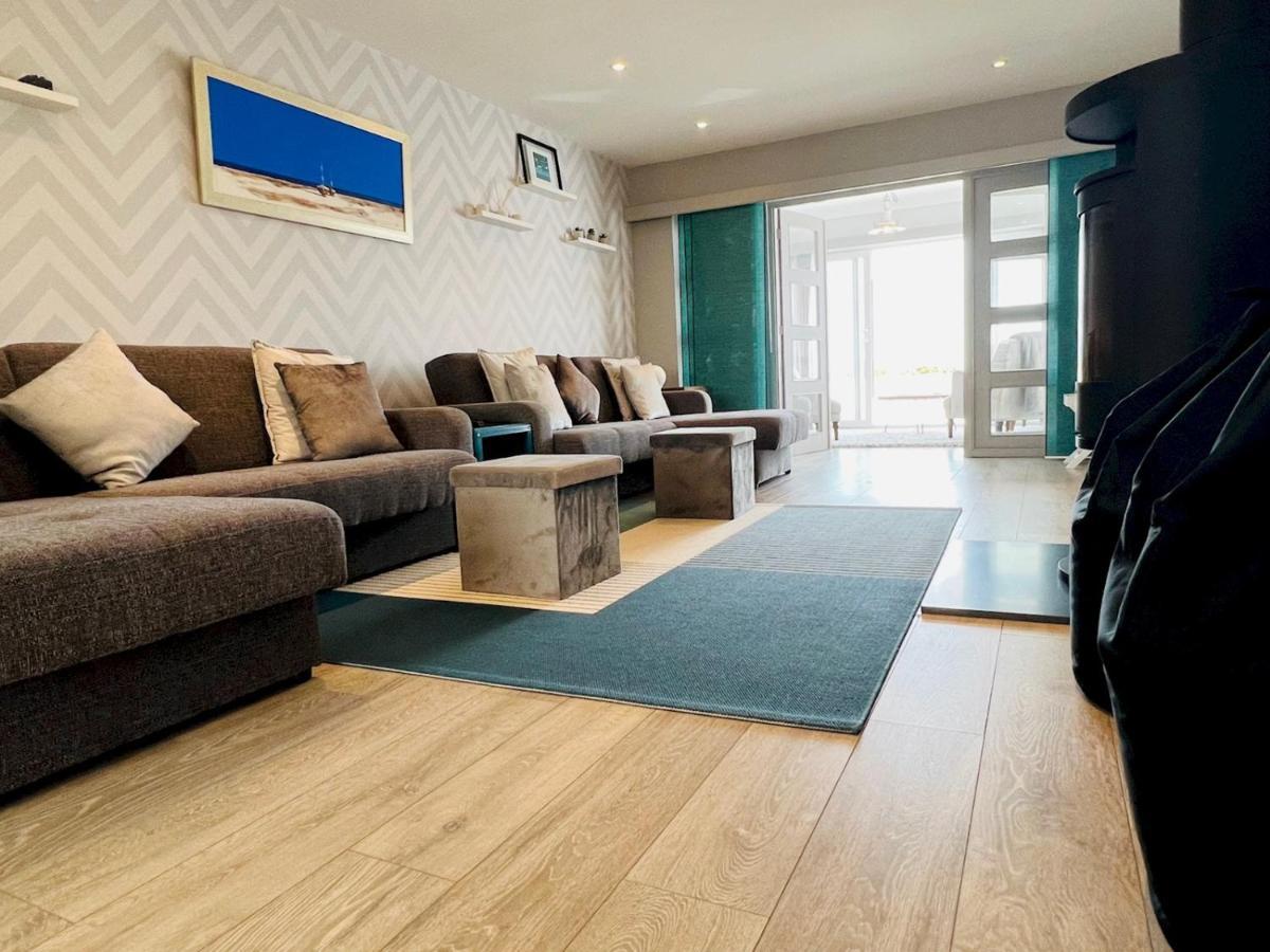 Pass The Keys Fabulous Beach Front Holiday Location Lydd エクステリア 写真